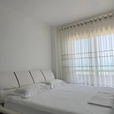 La Perla Rossa 아파트 *